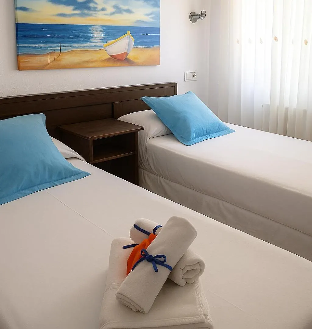 Xirlo B&B (Adults Only) Calella De Palafrugell Oda ve Kahvaltı